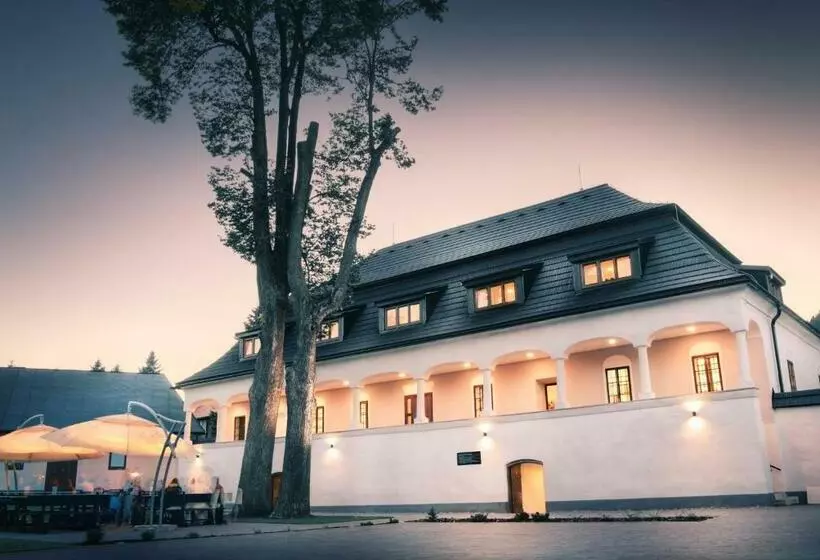 Hotelli Kaštieľ čičmany