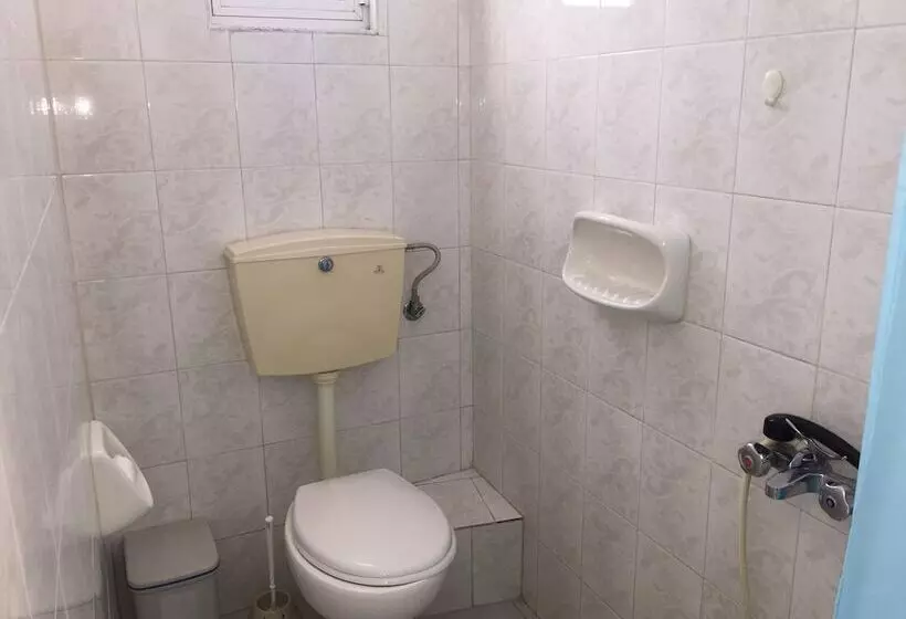 Apostolakis Rooms
