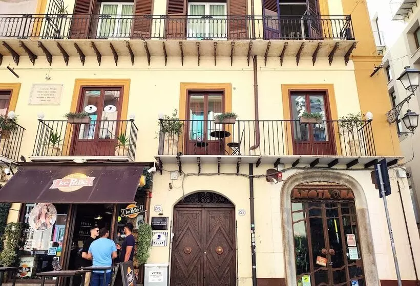 تختخواب و صبحانه Dimora Bellini By Hotel Bellini Sas