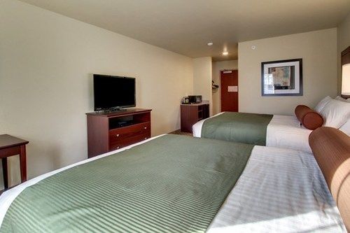 Cobblestone Hotel & Suites Pecos