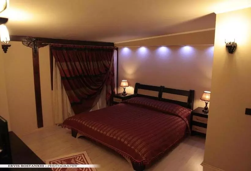 هتل Guest House Bujtina Leon