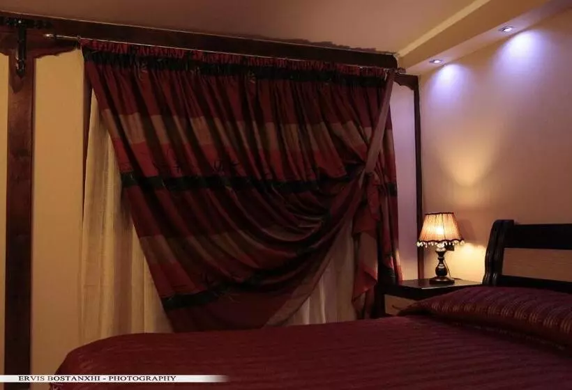 هتل Guest House Bujtina Leon