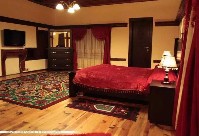 هتل Guest House Bujtina Leon
