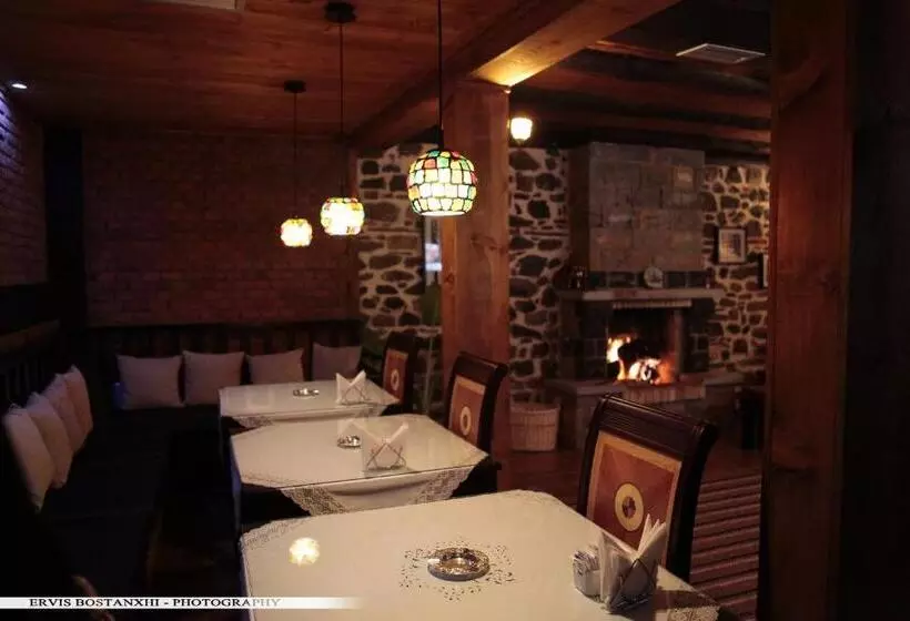 هتل Guest House Bujtina Leon