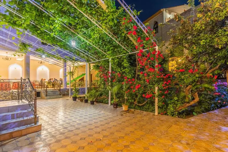 Hotel L Argamak