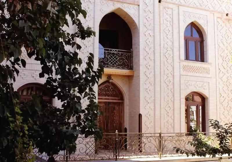Hotel L Argamak