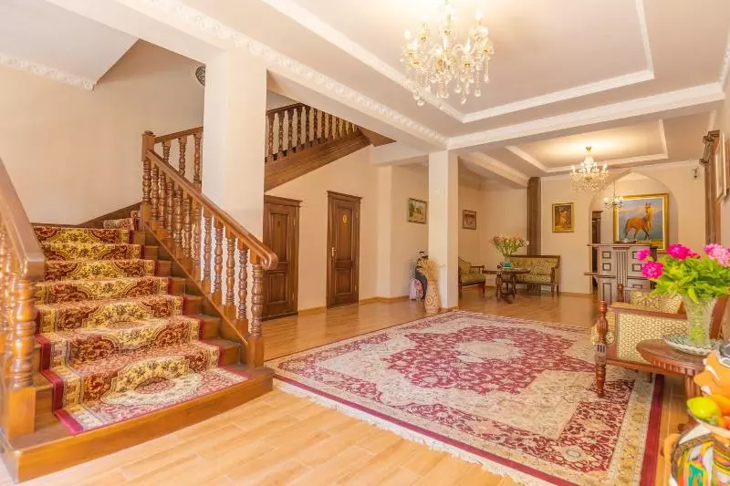 Hotel L Argamak