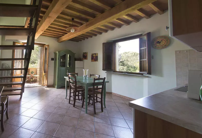 هتل Agriturismo Le Vallette