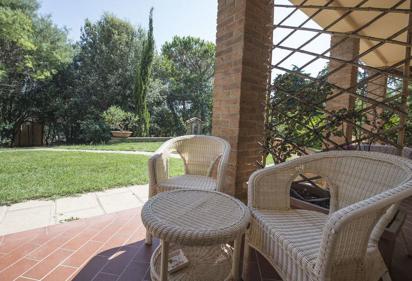 Отель Agriturismo Le Vallette