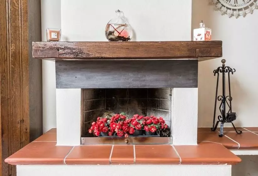 هتل Agriturismo Le Vallette