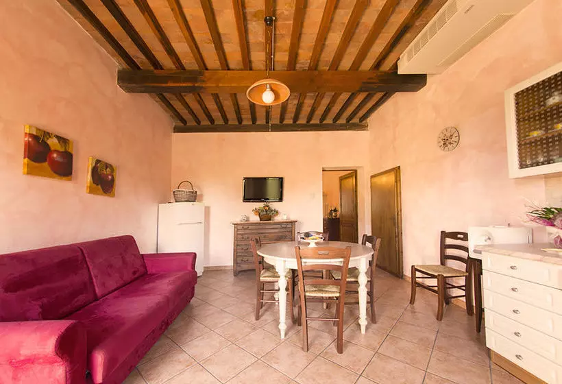 هتل Agriturismo Le Vallette