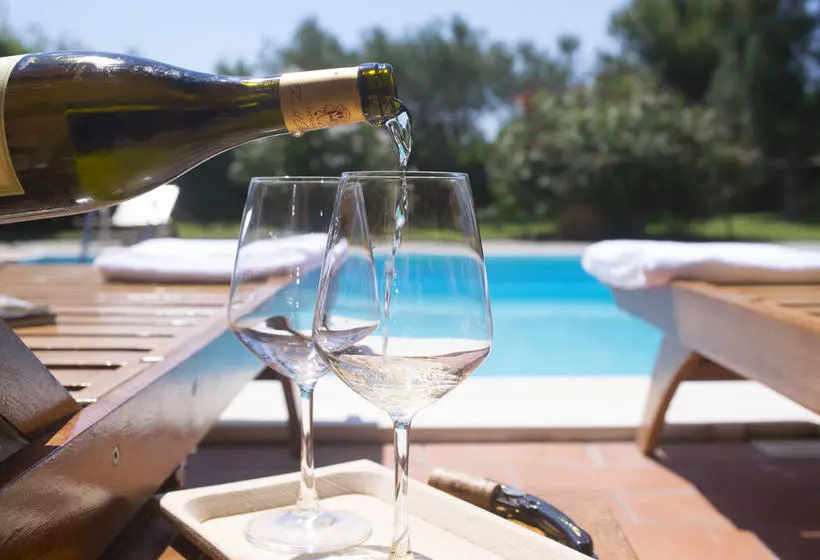 هتل Agriturismo Le Vallette