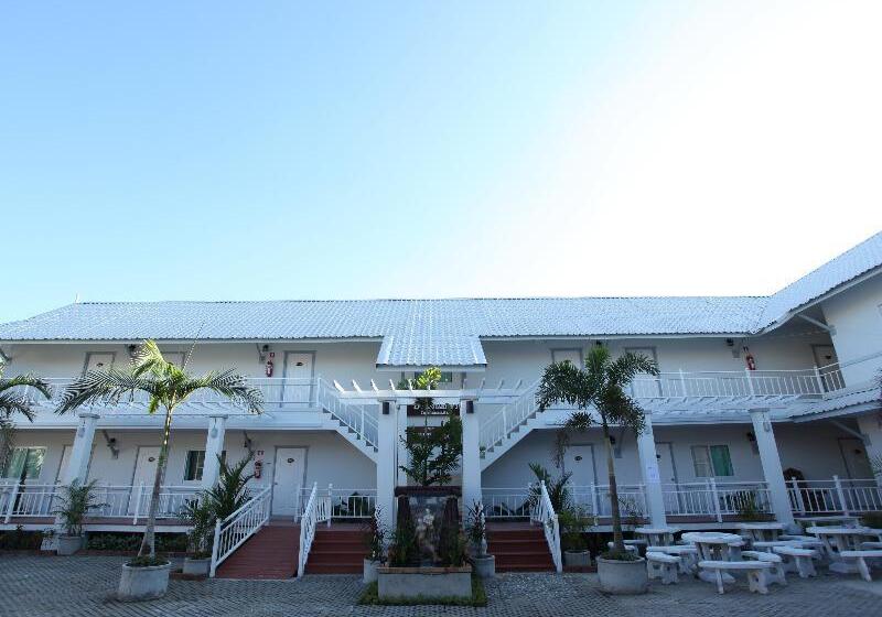 هتل Rinlada House