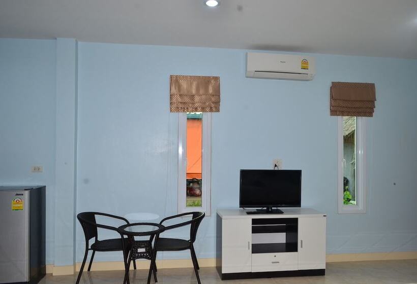 Отель Selamat Lanta Resort