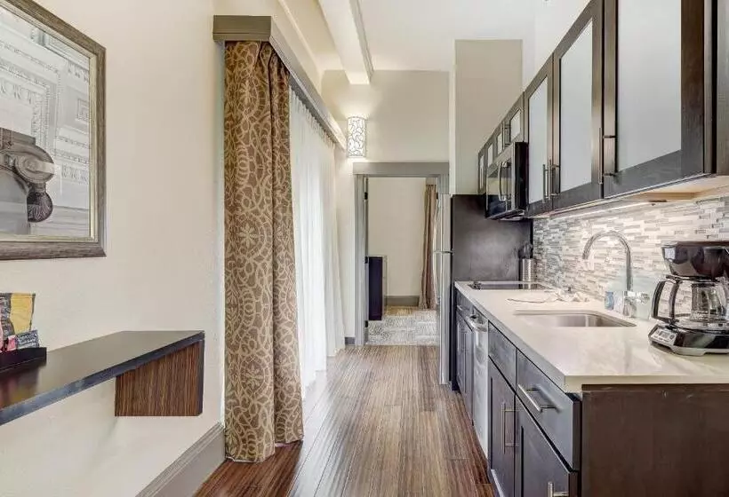 ホテル Staybridge Suites Baltimore   Inner Harbor, An Ihg