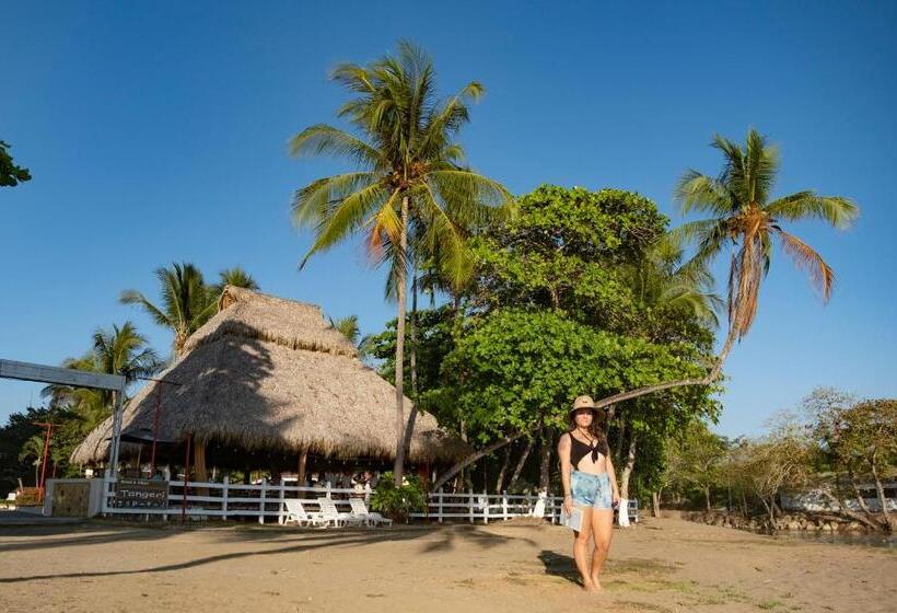 בית מלון כפרי & Villas Tangeri