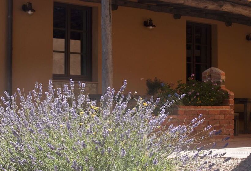 پانسیون Casone Ugolino