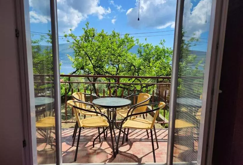 پانسیون Sunrise Apartments Baošići