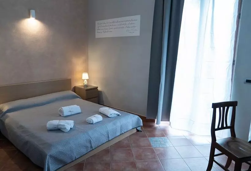 تختخواب و صبحانه Villa Pirandello