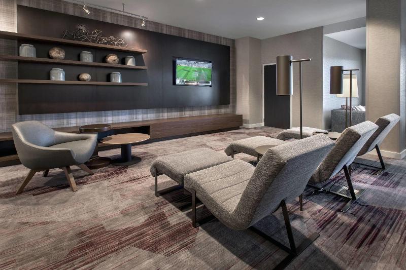 فندق Courtyard By Marriott Schenectady At Mohawk Harbor
