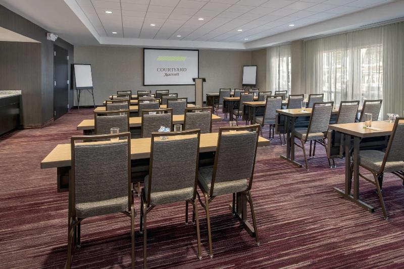 فندق Courtyard By Marriott Schenectady At Mohawk Harbor