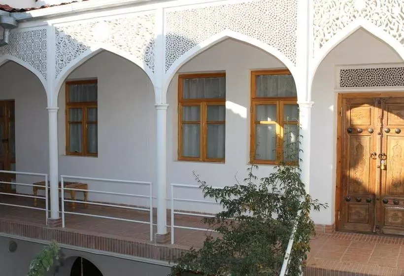 Hotel Emir