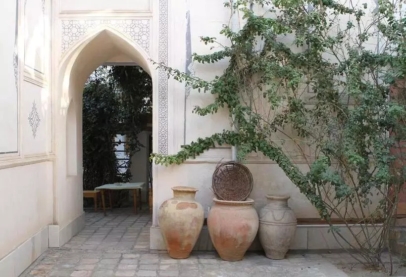 Hotel Emir