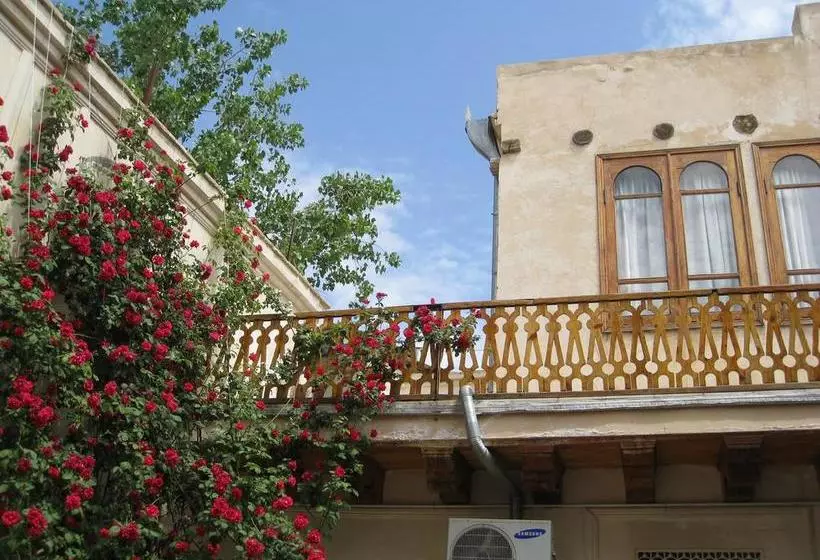 Hotel Emir