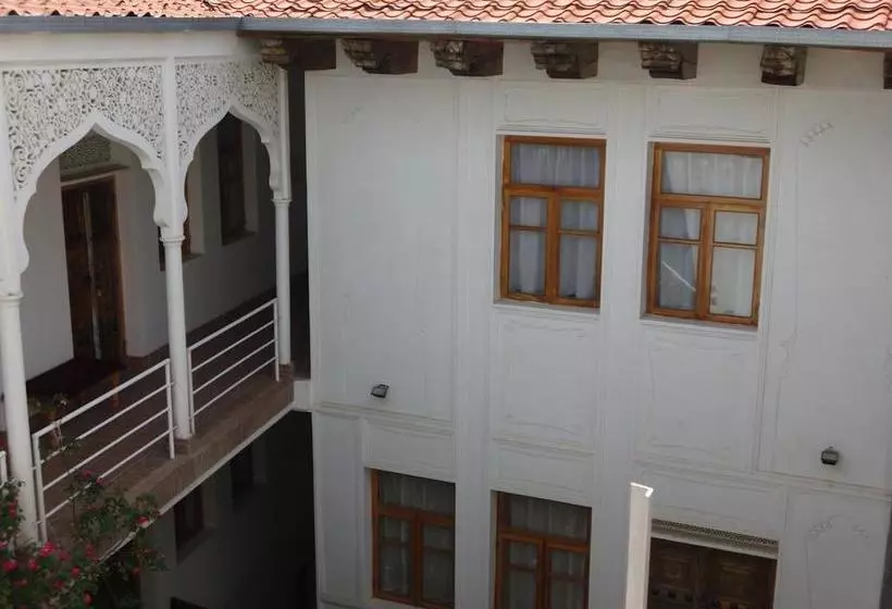Hotel Emir
