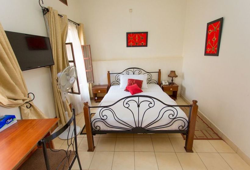 هتل Golf Hills Residence