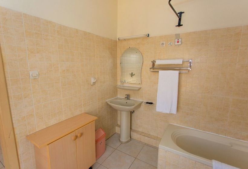 هتل Golf Hills Residence