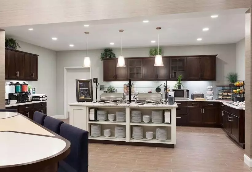 ホテル Homewood Suites By Hilton Burlington