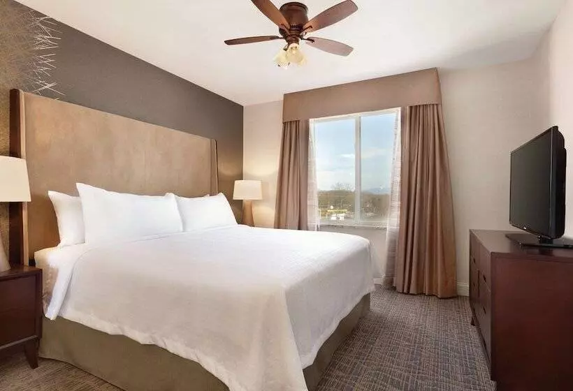 ホテル Homewood Suites By Hilton Burlington