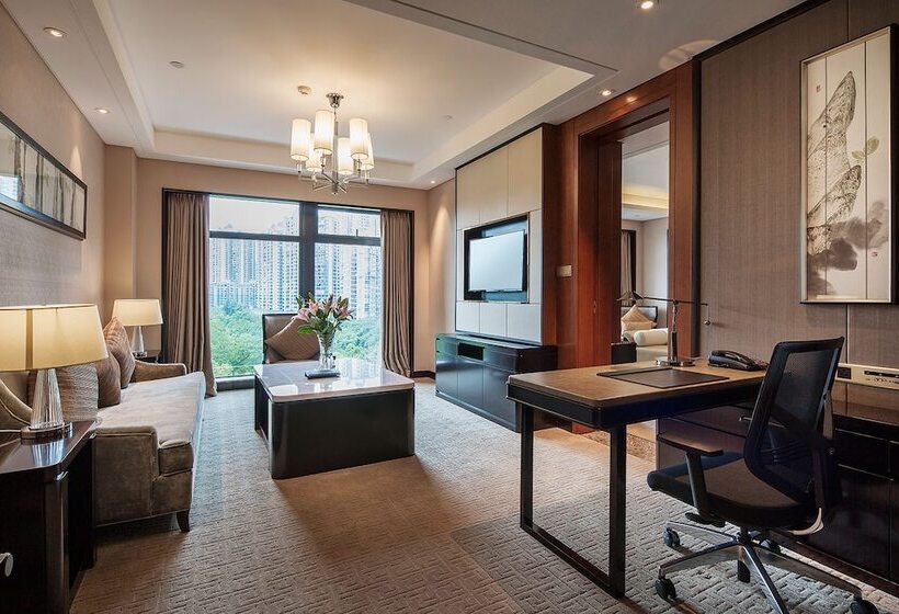 Howard Johnson Jinyi Hotel Chongqing