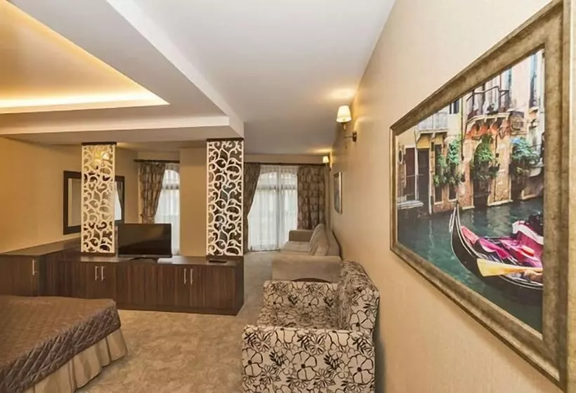 Hotel Romeo