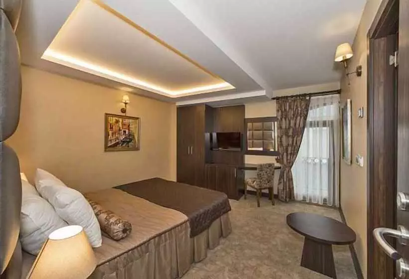Hotel Romeo
