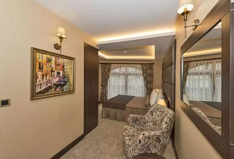 Hotel Romeo