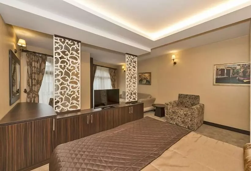 Hotel Romeo