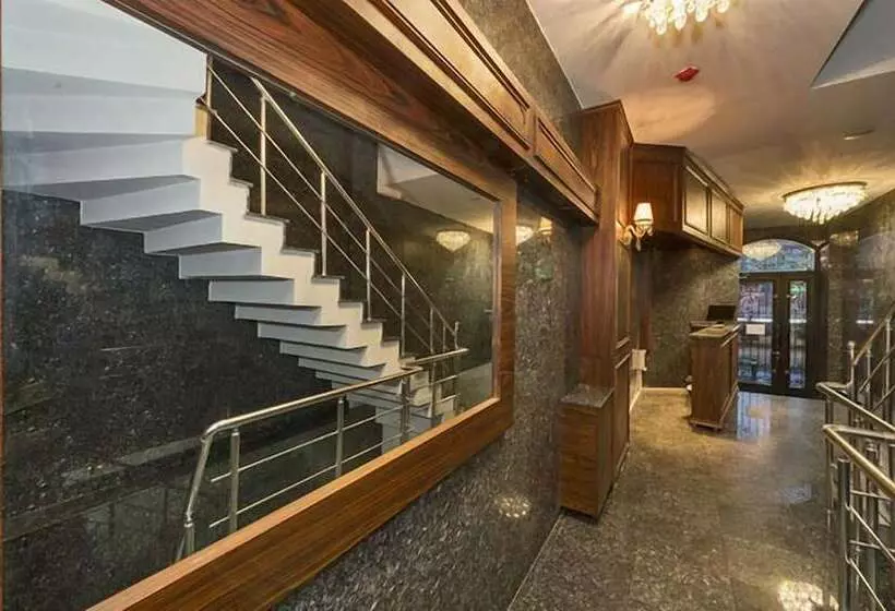 Hotel Romeo