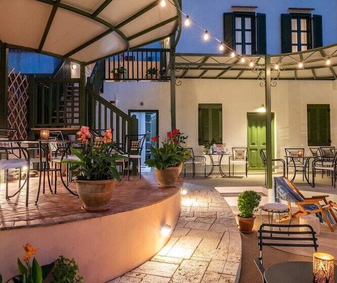 酒店 Sperveri Boutique