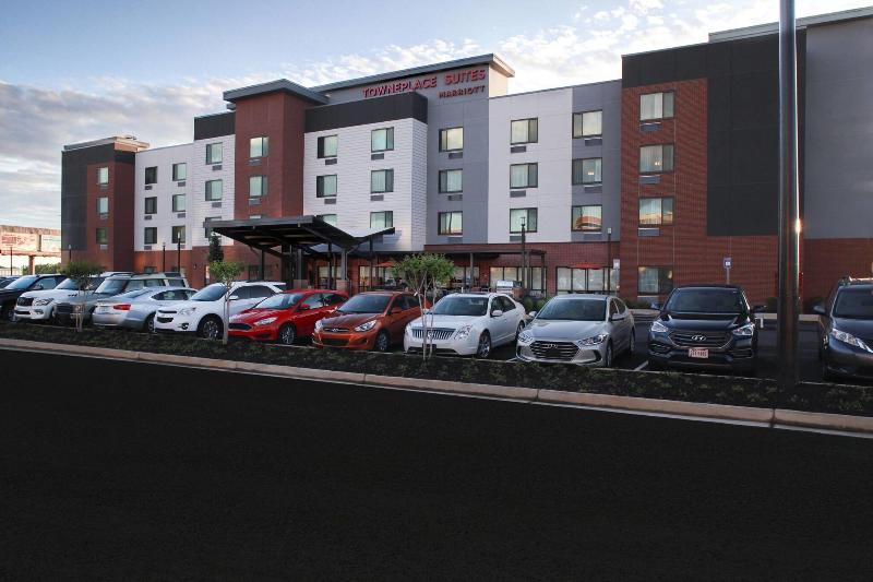 فندق Towneplace Suites By Marriott Macon Mercer University