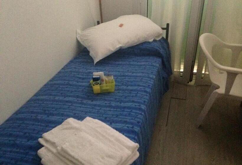 בית מלון כפרי Carol