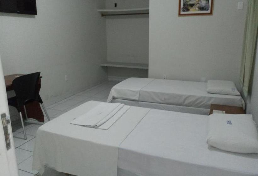 בית מלון כפרי Opara Palace