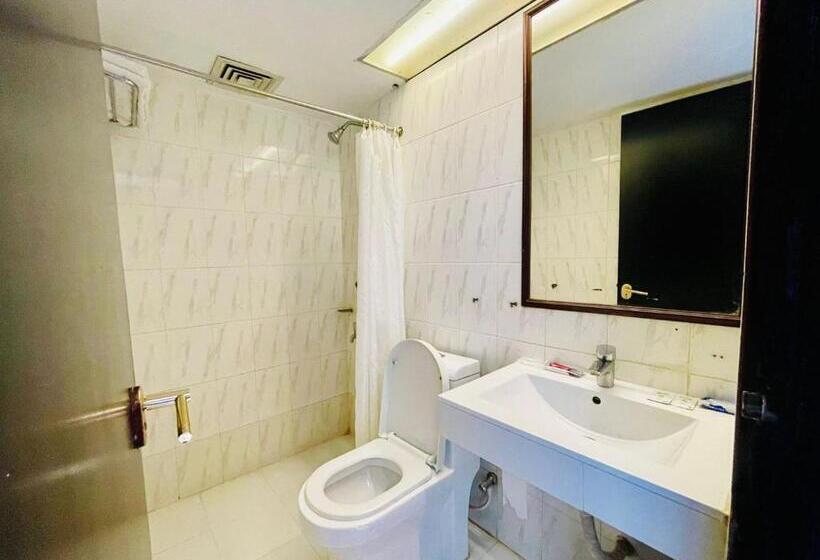 هتل Orchid Business