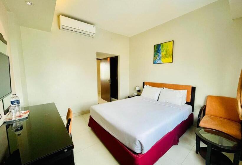 هتل Orchid Business