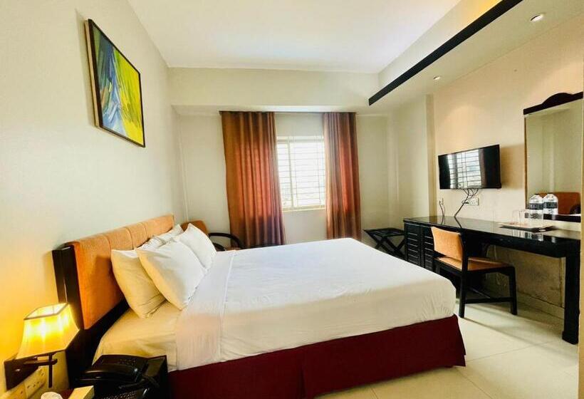 هتل Orchid Business