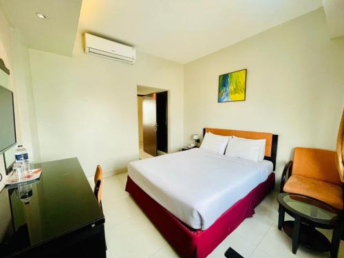 هتل Orchid Business