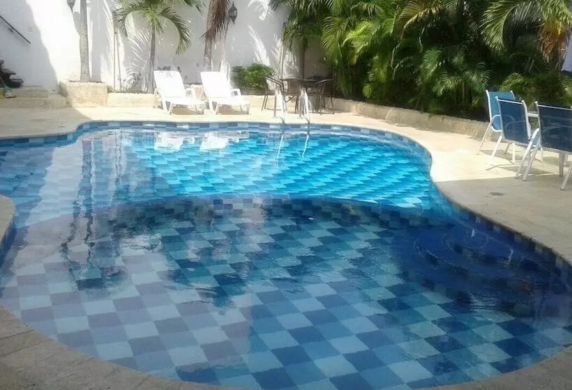 هتل Puerto De Manga