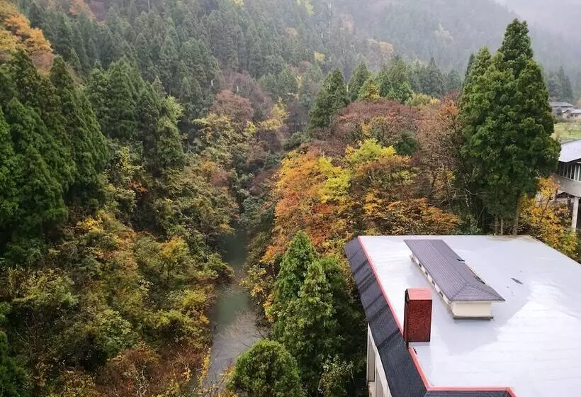 Hotelli Yamanaka Onsen Hanatsubaki