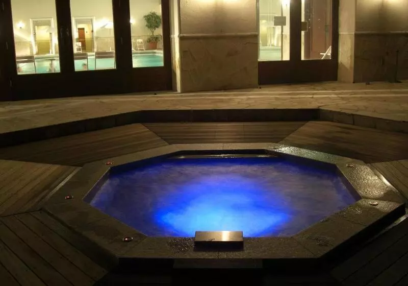 Southern Cross Resort